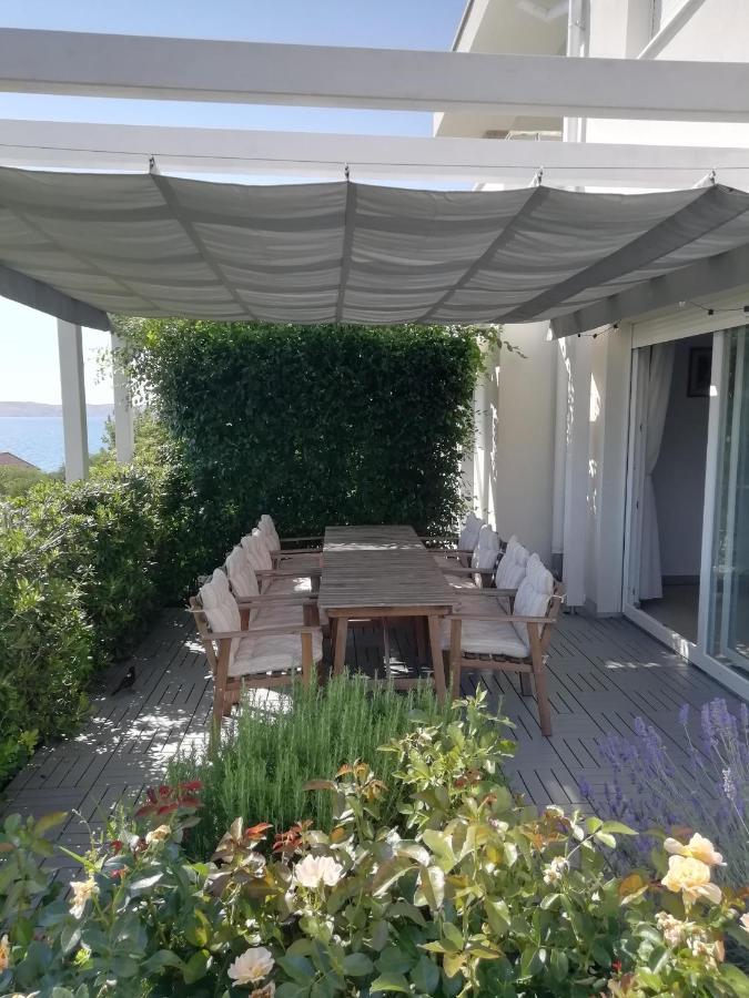 House Natali 70M From The Beach - Free Ev Top Up 利缇纳 外观 照片