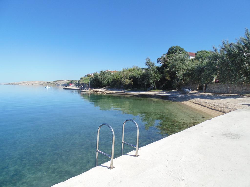 House Natali 70M From The Beach - Free Ev Top Up 利缇纳 外观 照片